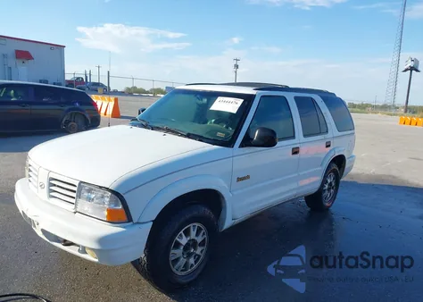 1998 Oldsmobile Bravada из США, поврежденный, VIN 1GHDT13W4W2720715